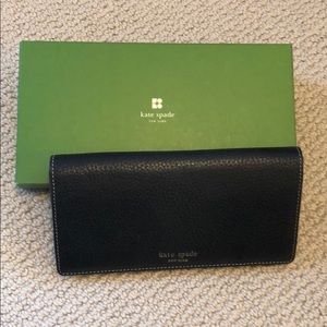 Kate Spade wallet-black